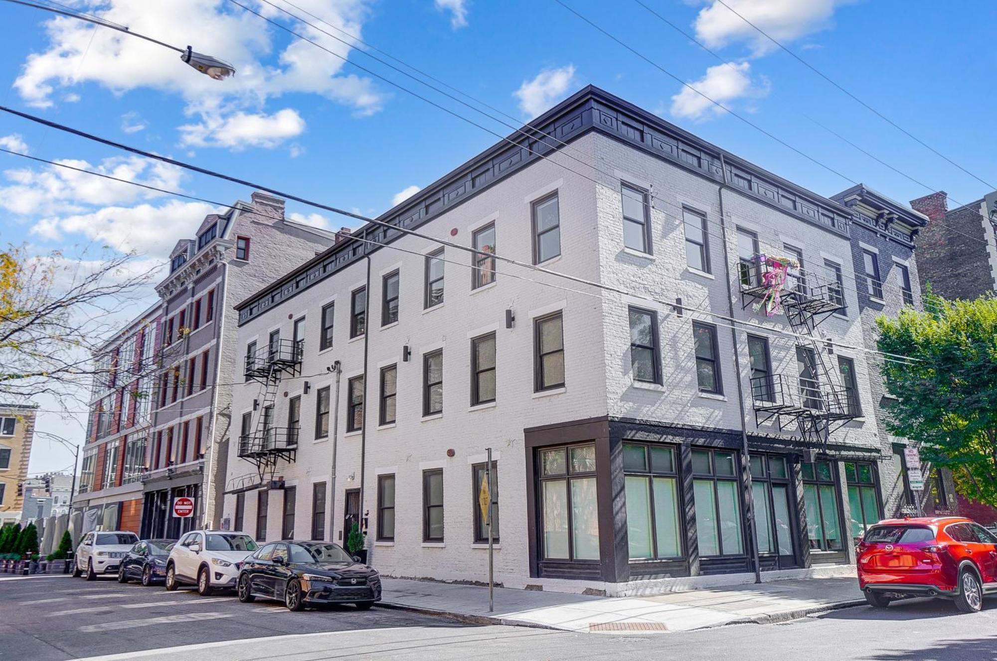 Sunny Downtown Apartment, Walk To Washington Park! Cincinnati Dış mekan fotoğraf